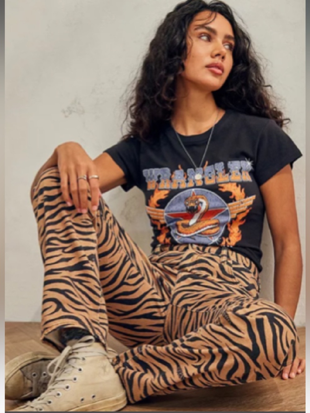 WRANGLER WOMEN'S HIGH RISE WILD WEST 🐅PURR PRINT JEANS 30x28 ANTHROPOLOGIE FP - Picture 2 of 15